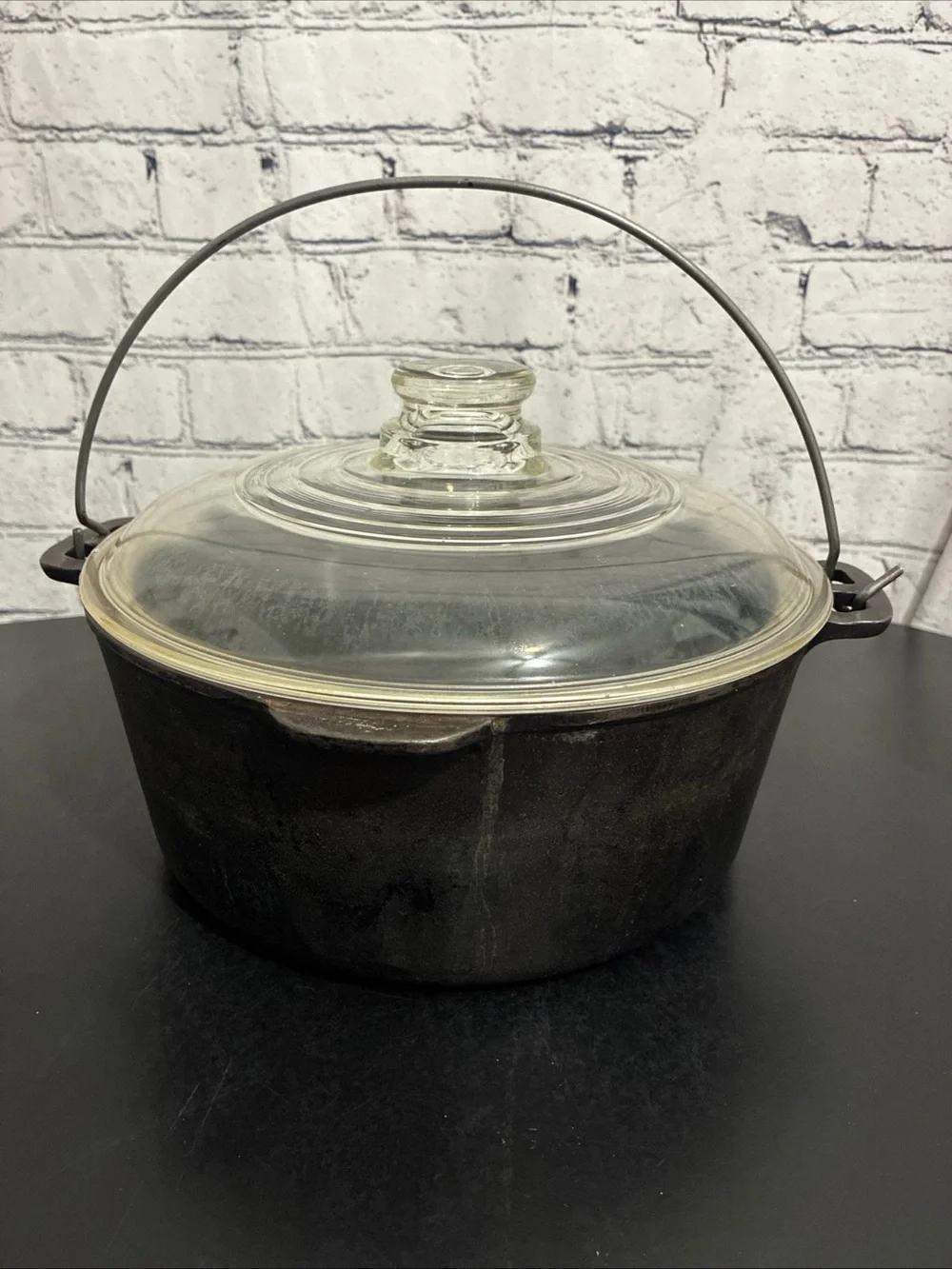 VINTAGE WAGNER WARE SIDNEY O 1268 C DUTCH OVEN With Wagner C -8 LID BAIL HANDLE